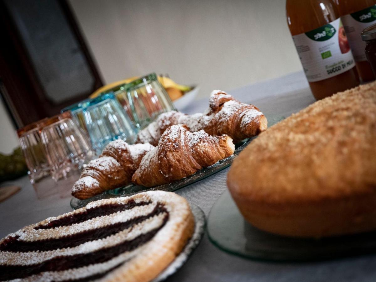 I Quattro Grappoli Bed & Breakfast Neive Ngoại thất bức ảnh