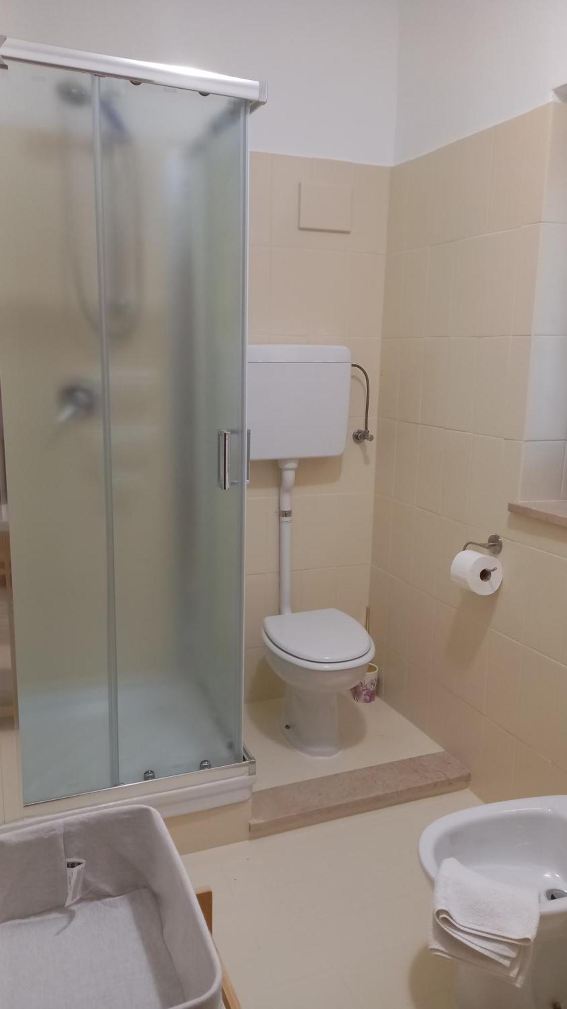 I Quattro Grappoli Bed & Breakfast Neive Phòng bức ảnh